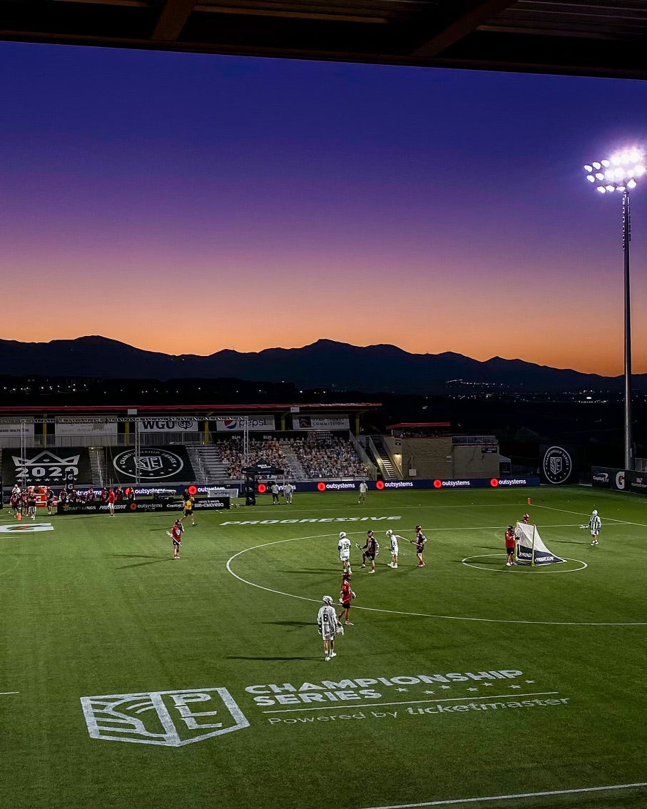 Does Pro Sports Popularity Translate to Full Stands for College Athlet