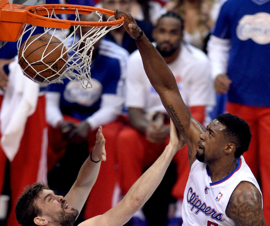 DeAndre Jordan Learns to Play Lacrosse with Brendan Mundorf